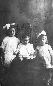 Catherine, George and Ellen Land 1922